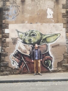 baby yoda melbourne - walking brice